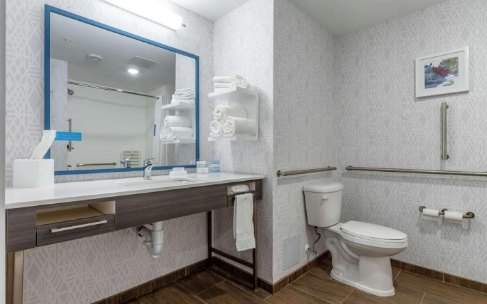 Hampton Inn Camden