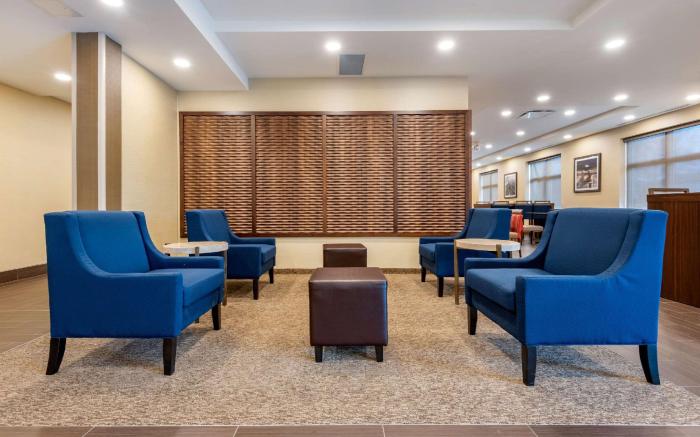 Comfort Inn & Suites