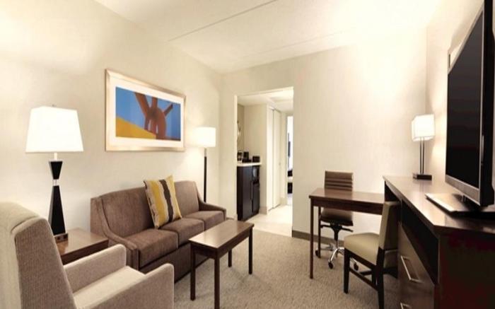 Embassy Suites By Hilton Milwaukee Brookfield
