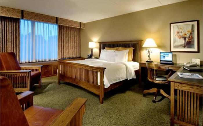 DoubleTree by Hilton Hotel Libertyville - Mundelein