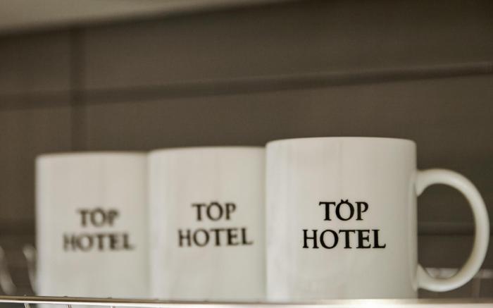 Top Hotel & Residence
