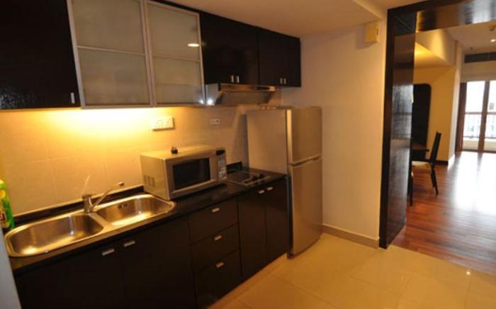 W Studio Resort Suites at Pyramid Tower