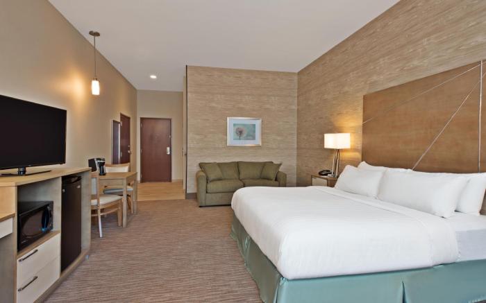 Holiday Inn Express & Suites Harrisburg S - New Cumberland By IHG