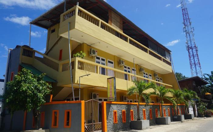 Orange Hotel