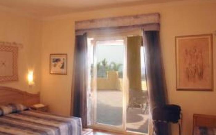 Cruccuris Resort - Adults Only
