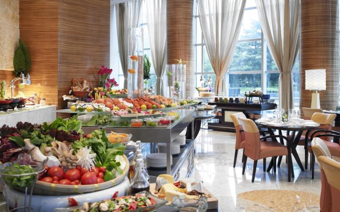 The Ritz-Carlton Beijing, Financial Street