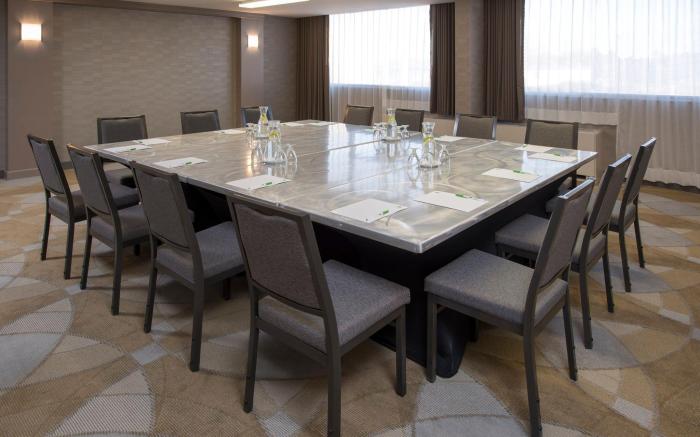 Holiday Inn Winnipeg-South By IHG