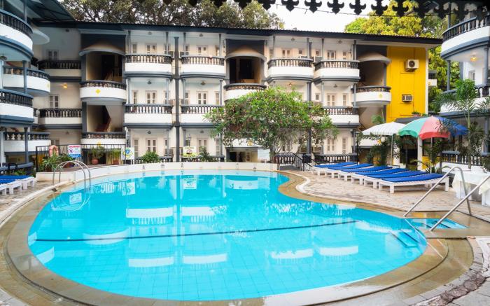 Santiago Beach Resort