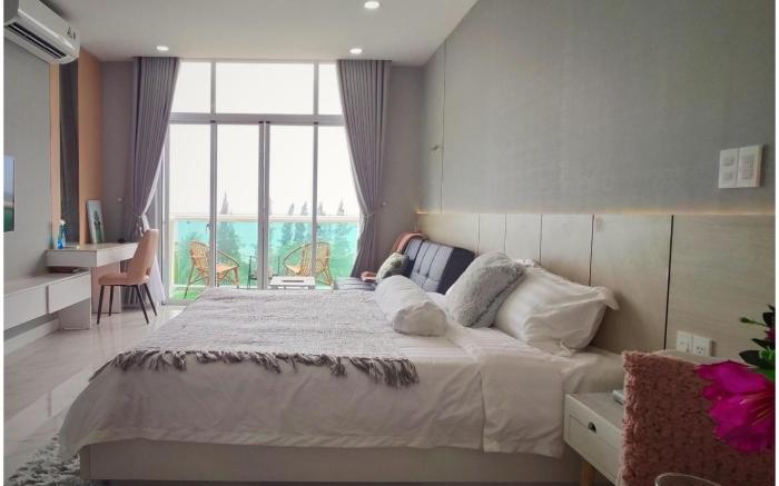 SEAVIEW MUINE' S CHANG CORNER, perfect for couples