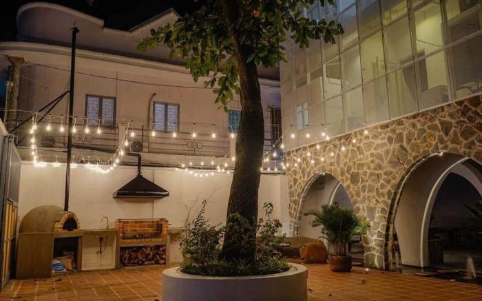 Naples APT 202 for couple
