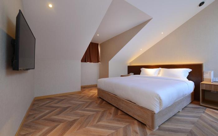 Star lake view double - entry bed room