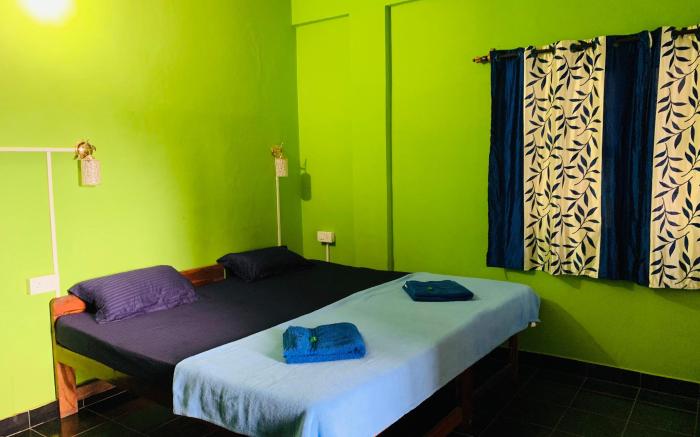 Partial Sea View non AC room in Arambol