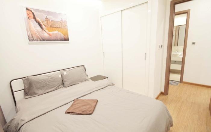 *BOM HOMESTAY*-VINHOMES METROPOLIS- 2BR- LUXURYAPT