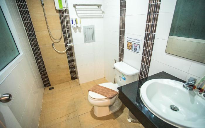 Happy 99 guest house/Deluxe double room & balcony