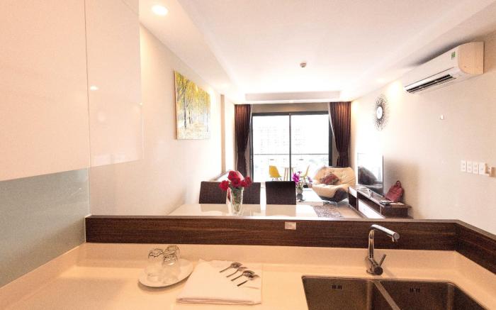 2BR/2WC/ The Gold View/ Free Gym Pool/Sale off 50