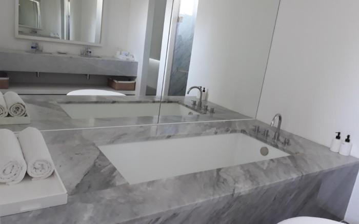 Beachfront 5BR Villa 1000m2 Sanctuary Ho Tram