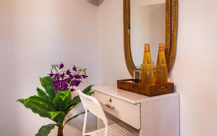 Eminent Bunglow near Goregaon Exhibition center