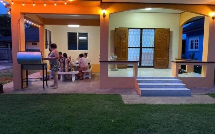 Little B House