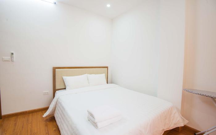 Long housing Japanese apartment on Linh Lang #03