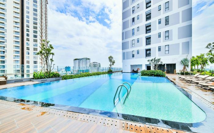 MODERN CITY APART-FREE Pool,Gym&5Min To EveryWhere