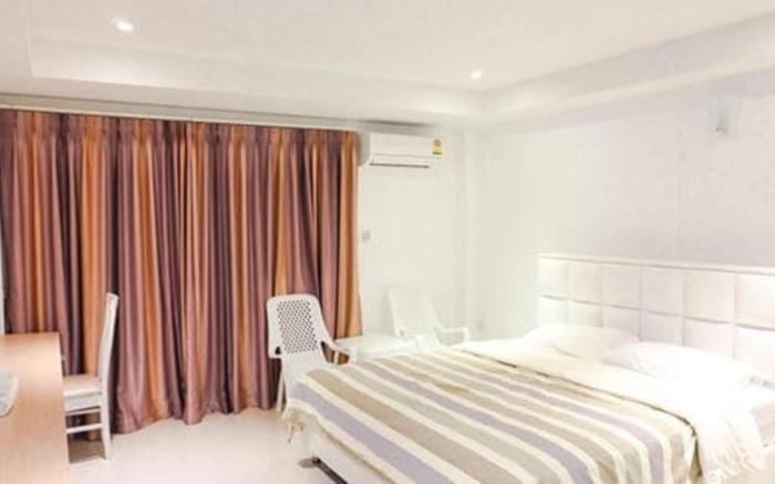 The White House Dongtarn Beach Jomtien Pattaya lll