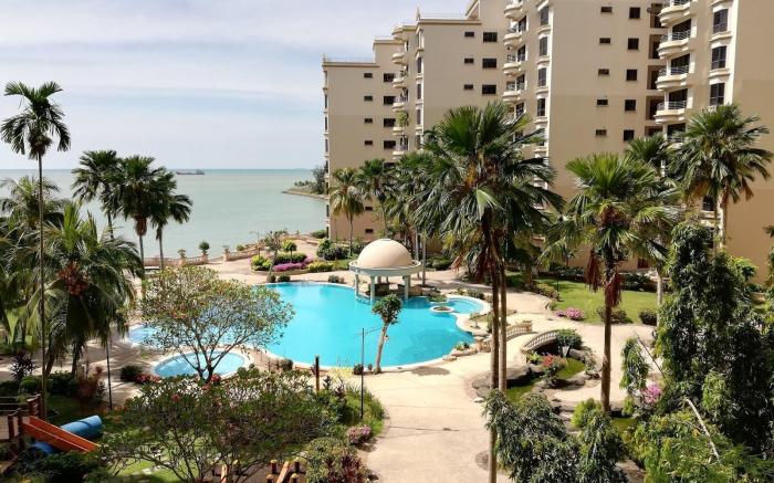 Riviera bay condo, klebang