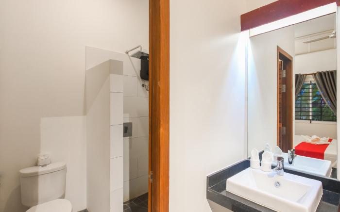 Studio Apartment with private kitchen and washer 