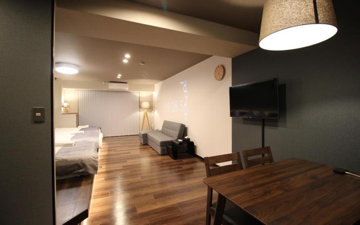 Disinfected room with projector 10 min from Umeda