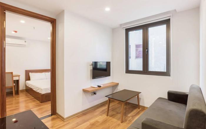 LAKESIDE ✯MODERN 2 BR ✯SUPER BUDGET ✯CENTRAL HANOI