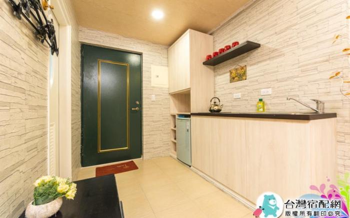 Ruyi six person room