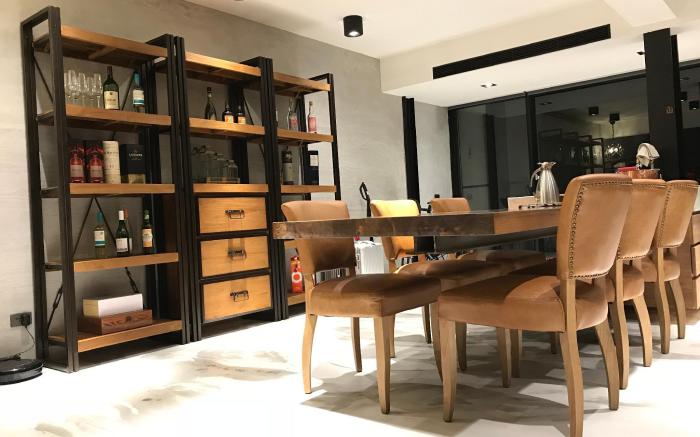 K&S HOUSE