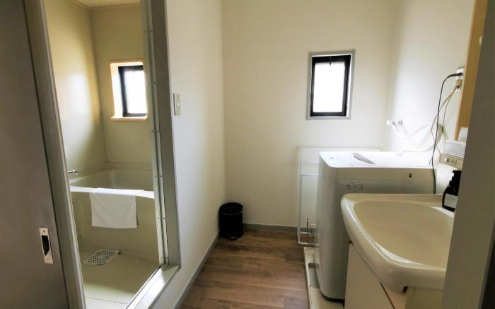 R9 Village House B 102