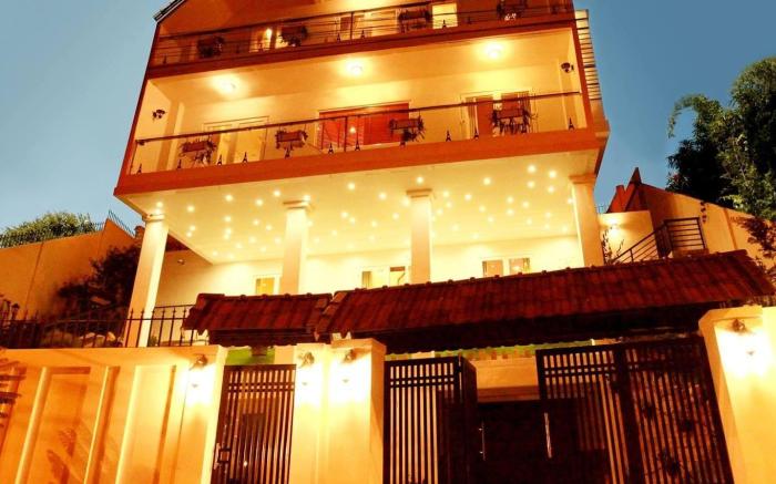 Luxury Villa Cao Gia Chi Bao, Hillside View, DaLat