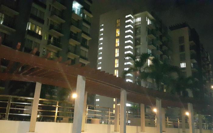 One Palm Tree Villas Condo Across NAIA TERMINAL 3