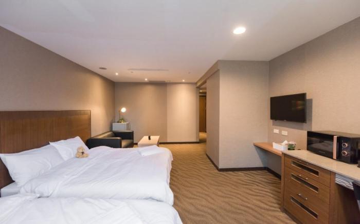 HP11611 Best location 1min Guting MRT 2 beds