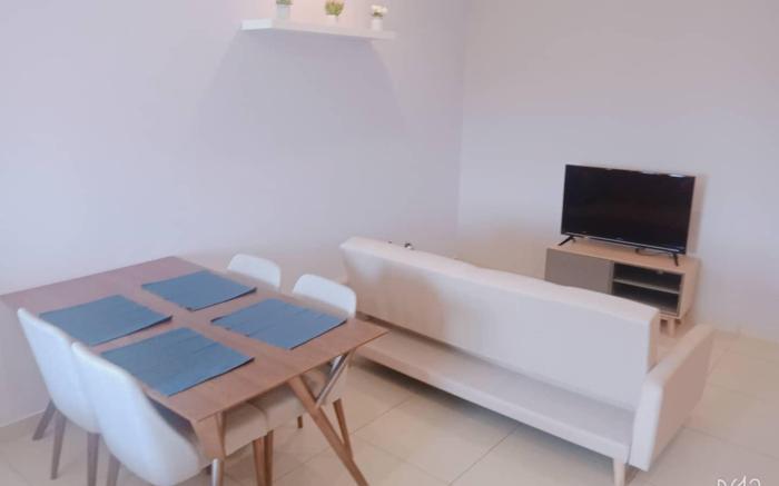 New and Comfy Studio with Mountain View 30702