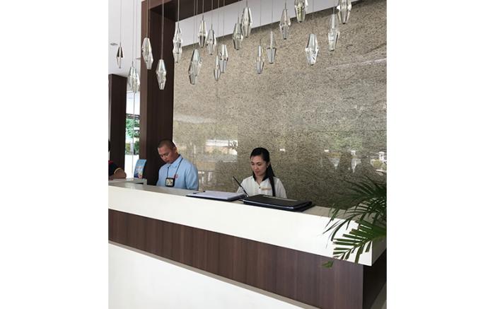 2BR Corner Suite nr Ayala. Free Pickup if 14Nights