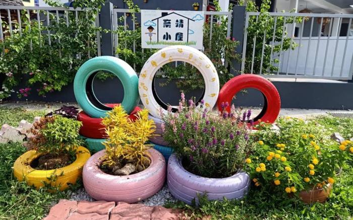 KS 1 Botanic Homestay 13pax 4R3B  Wifi near Jetty