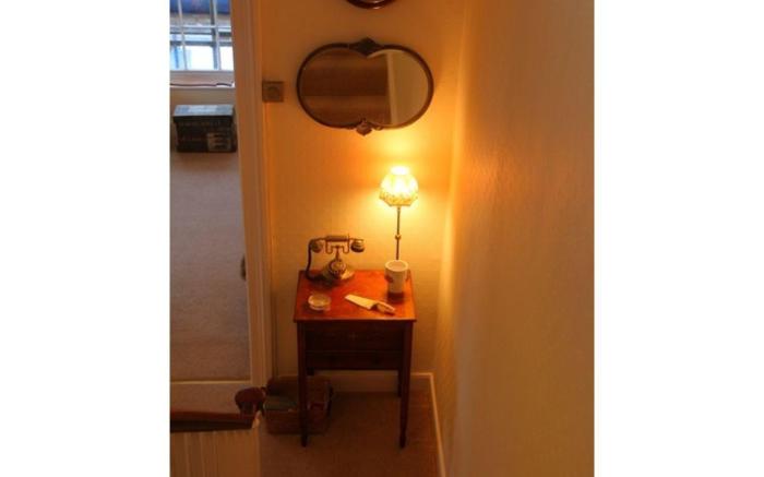 Ringmore House - central Salcombe + estuary views 