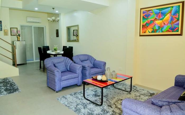 Mailz Haven Door C- Modern 3BR Apartment Near SM