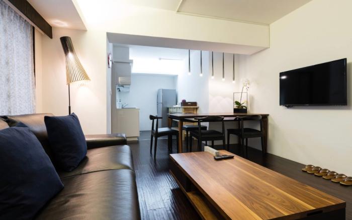 101 Xinyi Boutique A for 2-6P  (Monthly)