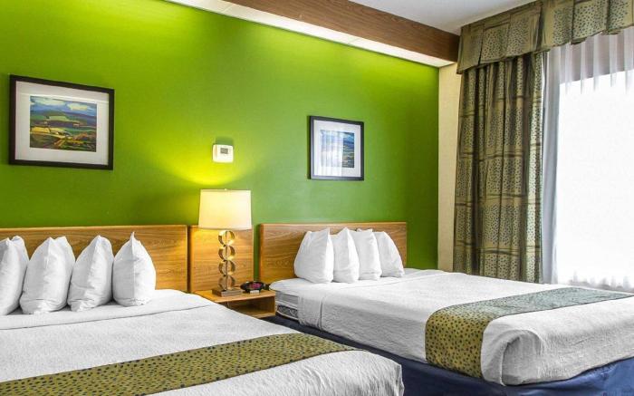 Revel Hotel Des Moines Urbandale, Tapestry Collection Hilton