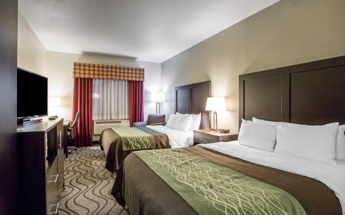 Comfort Inn & Suites