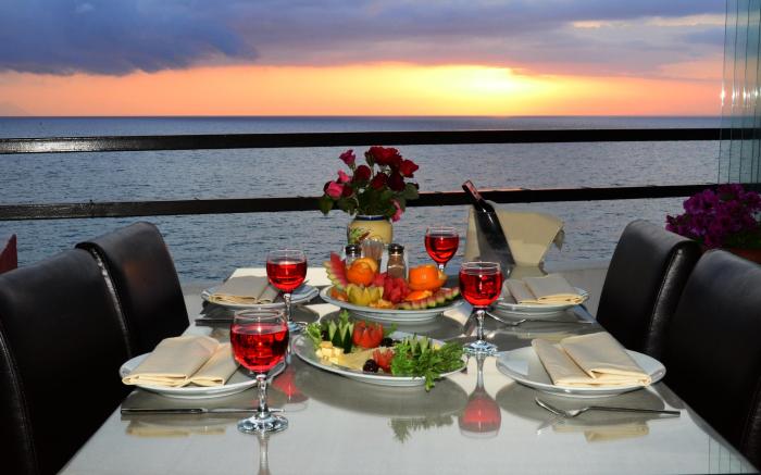 Sunday Beach Hotel