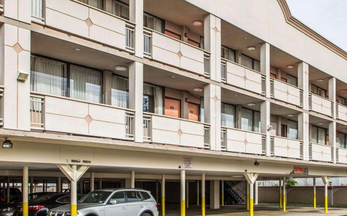 Super 8 by Wyndham Meadowlands