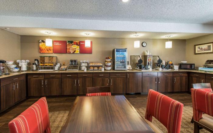 Comfort Suites Golden West on Evergreen Parkway