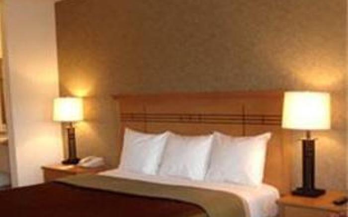 Best Western PLUS Pleasanton Inn