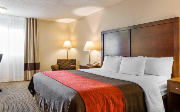 Comfort Inn & Suites Moreno Valley near March Air Reserve Base