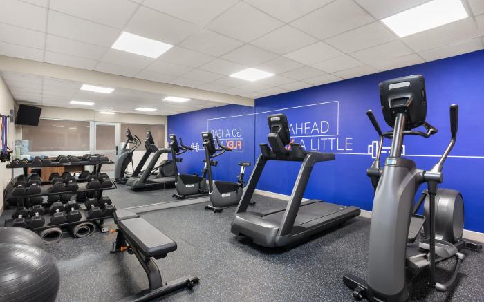 Holiday Inn Express & Suites Hawthorne - Elmsford North by IHG