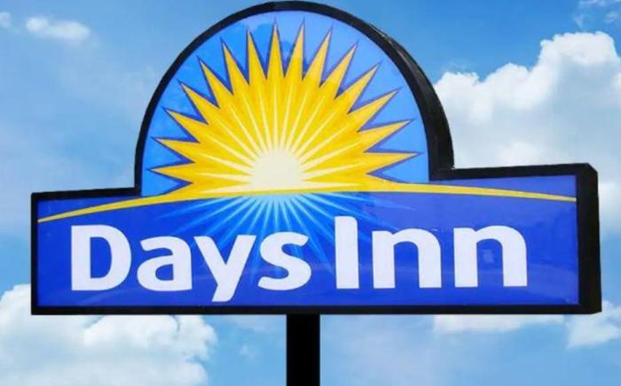 Days Inn by Wyndham Mobile I-65